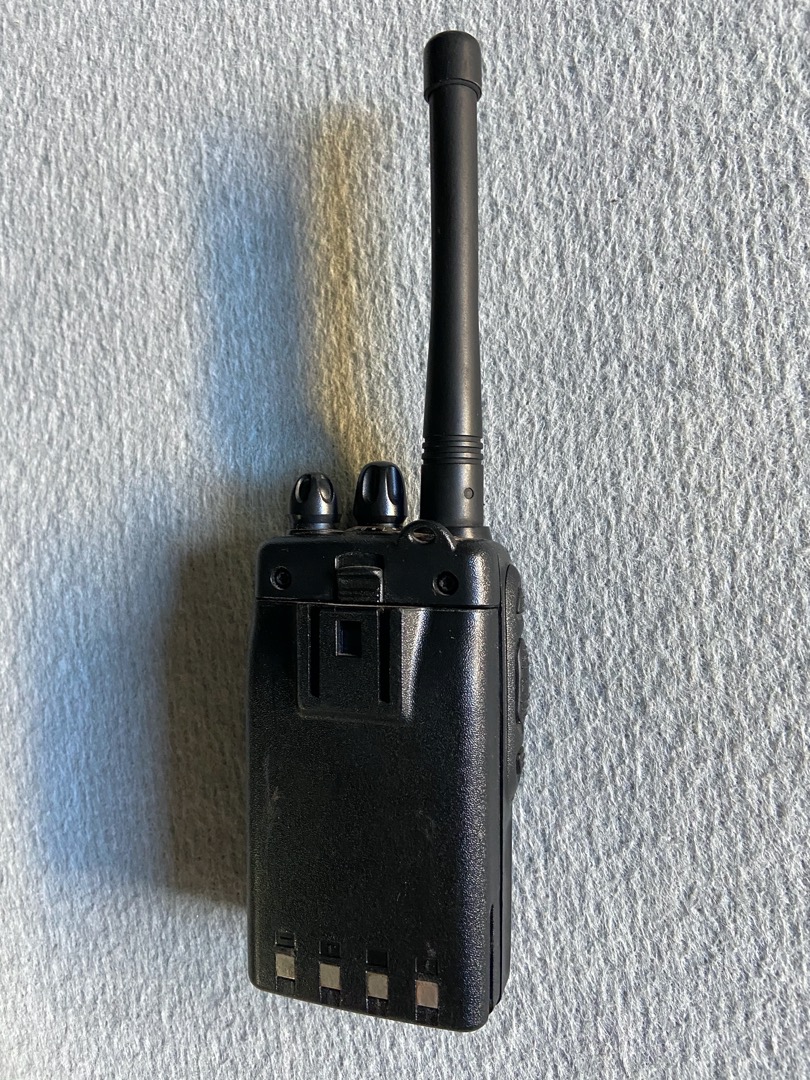 Kirisun Funkgerät Set 3 x Kirisun PT 4200 PMR Funkgerät | 349 EUR ...